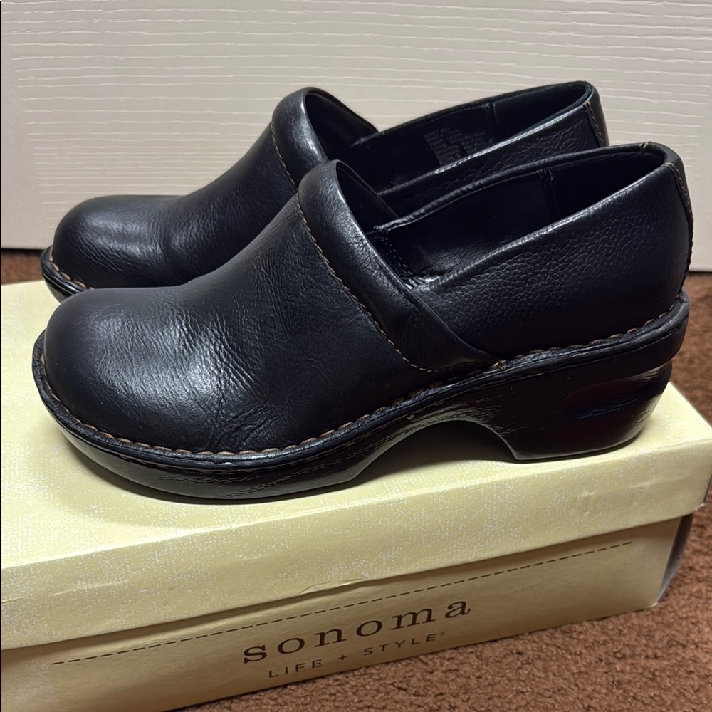 Sonoma Black Leather Mules for Professional Comfort